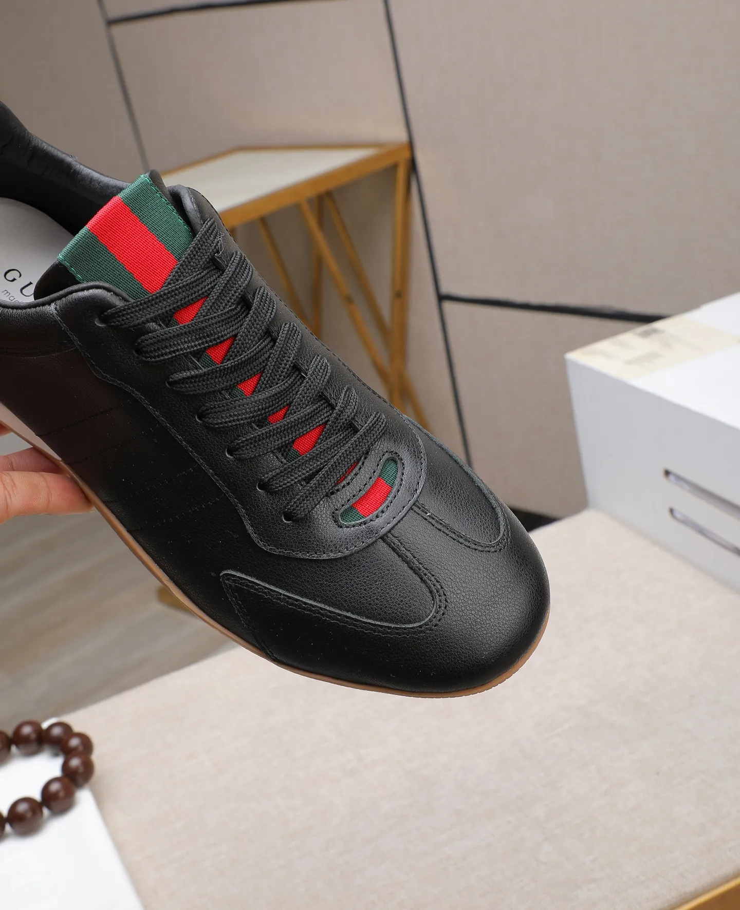 Men's shoes 💰460 GUCCI🔍🔍The latest models are on sale at the same time at the counter. Original calfskin imported from Italy, genuine leather lining, (high-end, extravagant, and classy) with exquisite workmanship. Soles: Original soles specially provided by the original factory. ⚠Exclusive double-layer movable molded soles are super comfortable⚠. Photos of the real thing🎬The real thing is even better🔍🔍"High quality·Follow the order" Code number 38-44